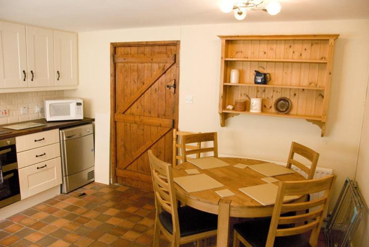 Slieve Donard Cottage Widows Row Cottages Newcastle  Exteriér fotografie